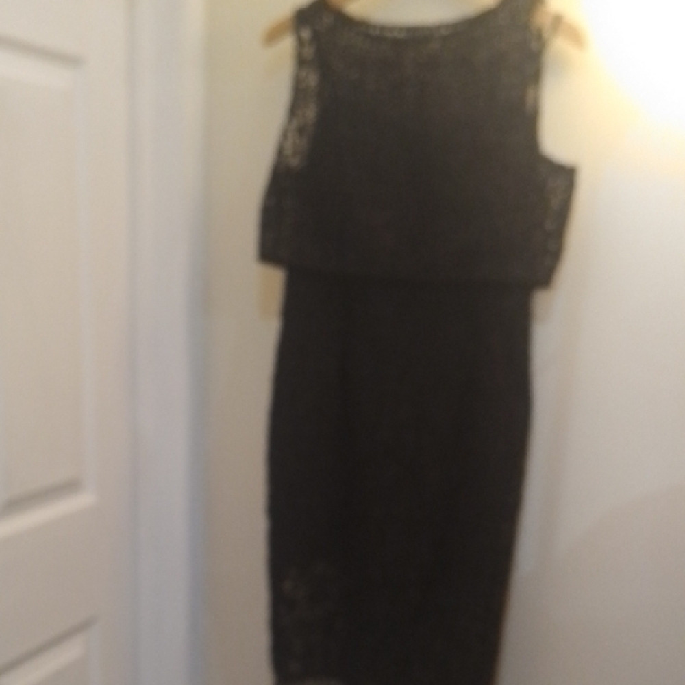 ! A5 Elle By RW&CO 8 Black Thick Lace Like Dress With Overlay Top